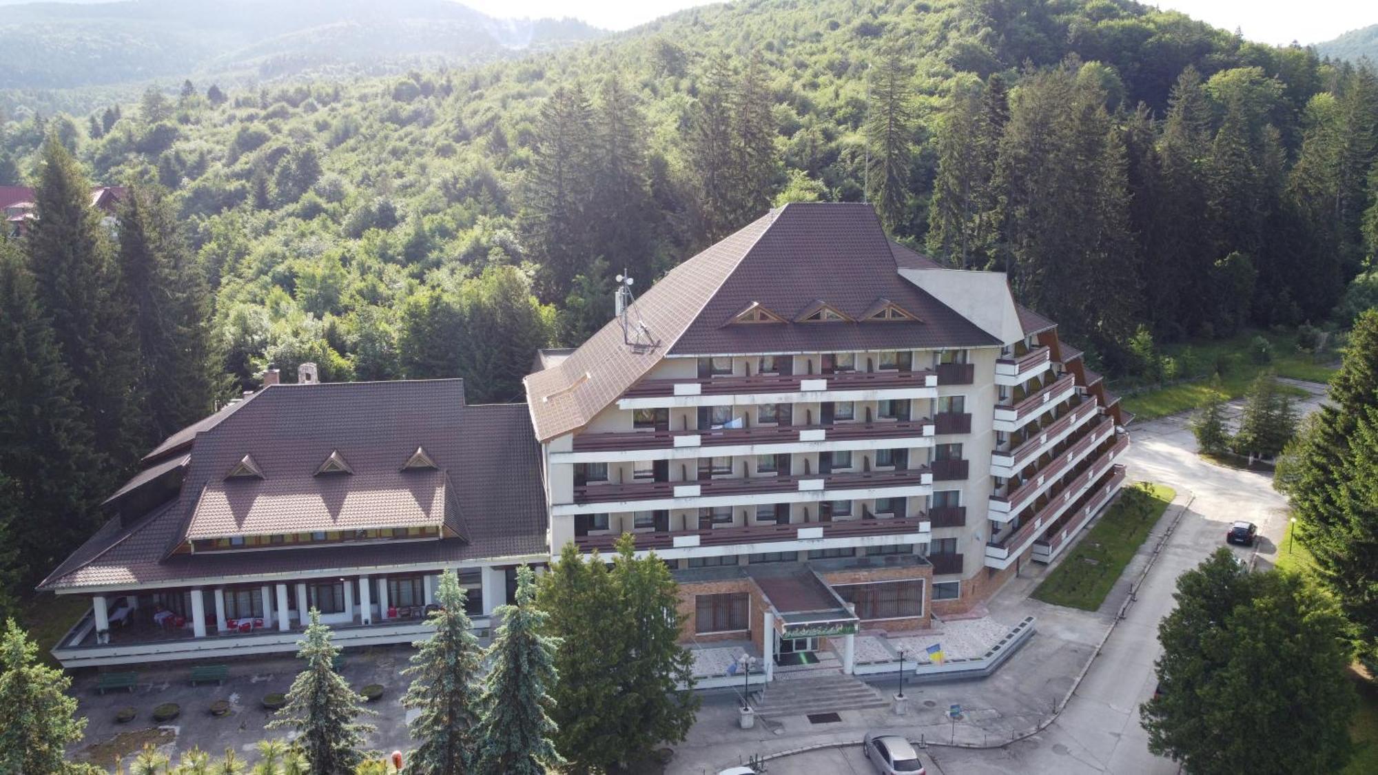 Hotel Bradul - Covasna Luaran gambar