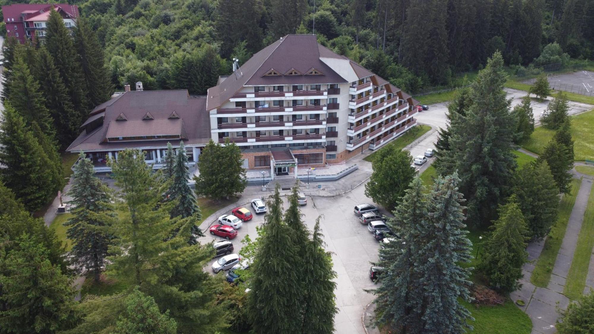 Hotel Bradul - Covasna Luaran gambar